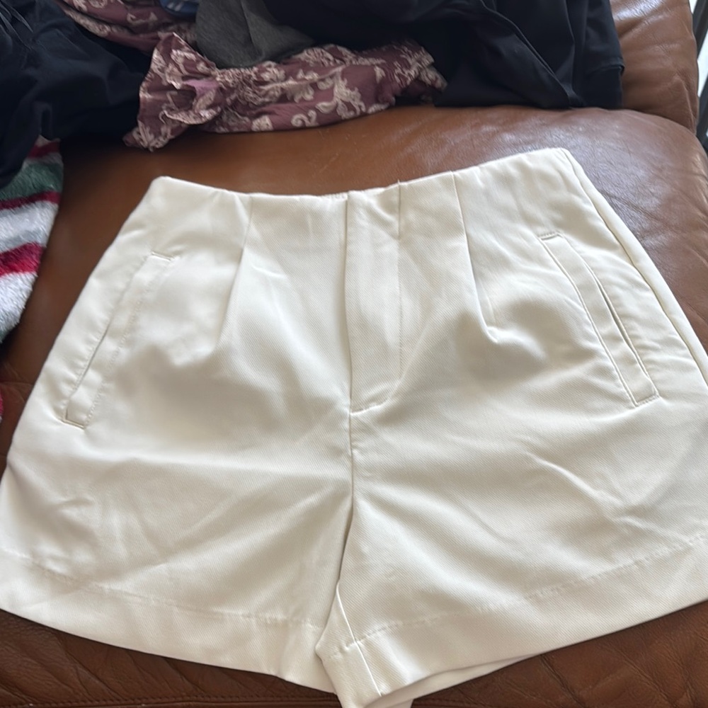 a new day High-Waist White Women’s Shorts